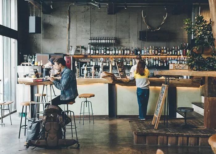 Nui. & Bar LoungeHostel